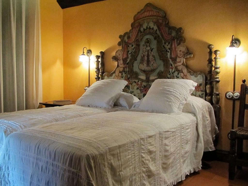 Mas Pineda Villa Oix Szoba fotó